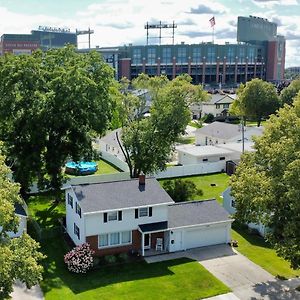 Curly'S Quarters Villa Green Bay Exterior photo