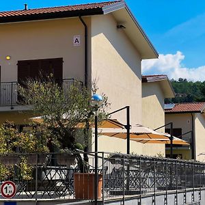 Hotel Rossovino Como Exterior photo