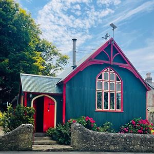 Tin Tabernacle Perfect For Group Getaways Appartement Chale Exterior photo