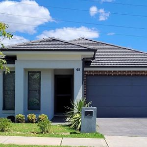 Gledswood Hills, The Cloverhill Charm Villa Narellan Exterior photo