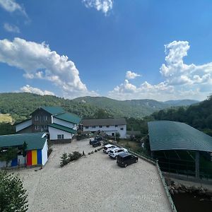 Pensiunea Nicoara Hotel Buzău Exterior photo