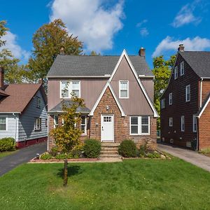 Hideaway In The Heights! Villa Cleveland Heights Exterior photo