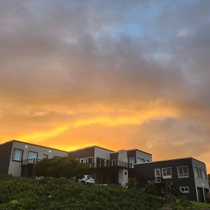 Seaview Sunsets Hotel Port Elizabeth Exterior photo