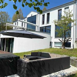 Luxury Villa Close To Zuerich /View/Sauna/Garden Dattlikon Exterior photo