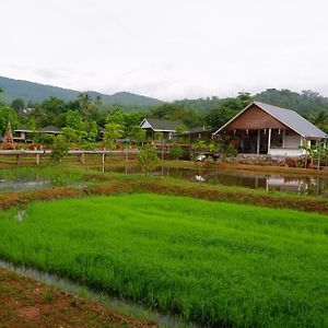 Nok Chan Mee Na Hotel Chom Thong Exterior photo