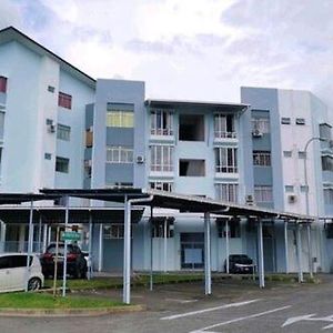 Delta Heights Penampang Appartement Kota Kinabalu Exterior photo