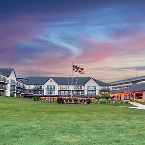 Doubletree By Hilton Port Huron Hotel Exterior photo