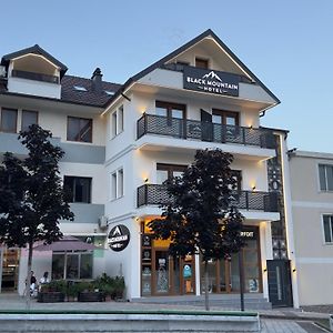 Blackmountain Hotel Bajram Curri Exterior photo