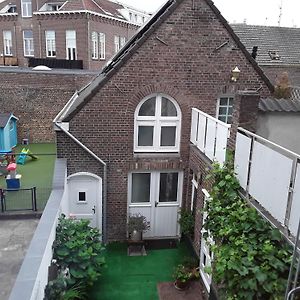 Singelachterhuis Roermond Appartement Exterior photo