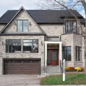 Beautiful House Near North York Center Hotel Toronto Exterior photo