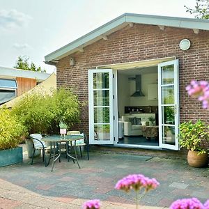 Gastenverblijf De Viking Bed and Breakfast Zuid-Beijerland Exterior photo