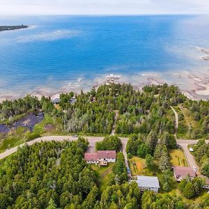 Private Sunset Getaway Near Tobermory Villa Exterior photo