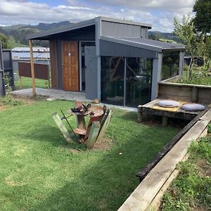 A Few Shades Of Grey Appartement Ohauiti Exterior photo