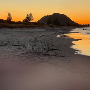 Beachside Bliss Appartement Tauranga Exterior photo