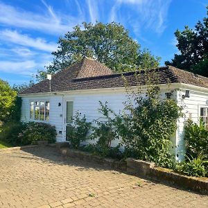 Huntleys Lodge Ticehurst Exterior photo