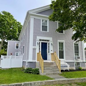 Sunny, Historic 3 Bedroom Townhouse In Downtown Mystic Stonington Exterior photo