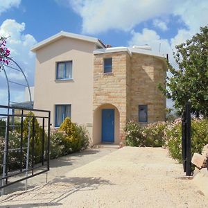 Queen Eyridiki Luxury Villa 1 Paphos Exterior photo