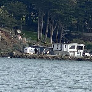 Carriage House Waterfront On Tomales Bay With Dock Hotel Marshall Exterior photo