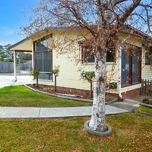 Three Little Ducks - Close And Cosy Villa Berriedale Exterior photo