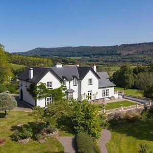 Woodbank Villa Caerleon Exterior photo