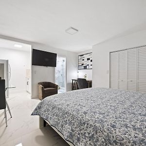 Nice,Stylish King Bed Studio Appartement Miami Gardens Exterior photo