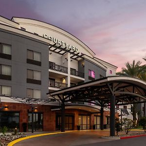 Courtyard Los Angeles Burbank Airport Hotel Exterior photo