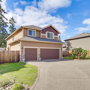 Family-Friendly Home With Patio And Garden In Everett! Exterior photo