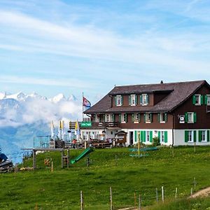 Berggasthaus Rigi-Burggeist Bed and Breakfast Gersau Exterior photo