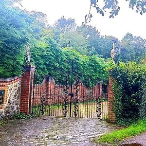 Primrose Paddock Barn - Near Maidstone, Sevenoks, Gravesend Hotel Exterior photo