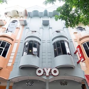 Super Oyo Metropolitan Home Stay Medan Exterior photo