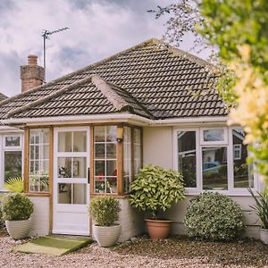 Coastal Hideaway In Pevensey Bay Villa Exterior photo