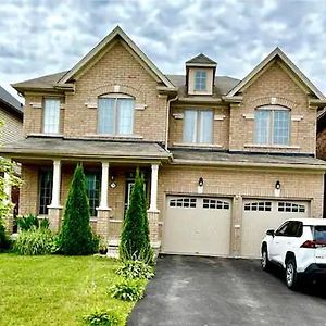 Beautiful Family Suites - Master Bedroom Niagarawatervallen Exterior photo