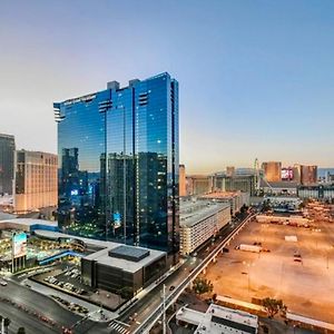 Mgm Studio Suite With Pool View Tower 1 Las Vegas Exterior photo