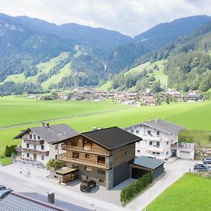 Loft In The Alps Penthouse Appartement Schwendau Exterior photo