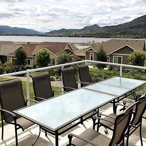 View - Beautiful Home - 2 Kitchens #198 Osoyoos Exterior photo