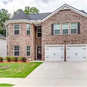 Exquisite 5 Bedroom Near Airport Ellenwood Exterior photo