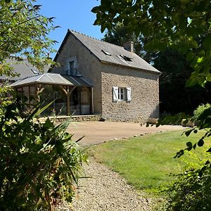 Gite La Maison D'Amelie Villa La Chapelle-Saint-Aubert Exterior photo