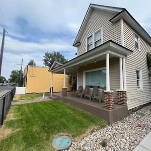 A Very Unique Quirky And Comfortable Home Spokane Exterior photo