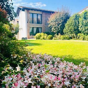 Maison Jardin Bed and Breakfast Gambara Exterior photo