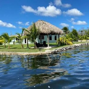 Pool And Canal Home Big Pine Key Exterior photo