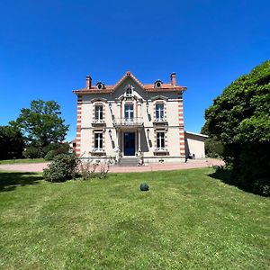 Heron Maison Bed and Breakfast Roumazières Exterior photo