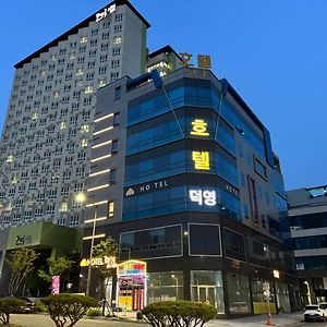 Hotel Deokyeong Wonju Exterior photo