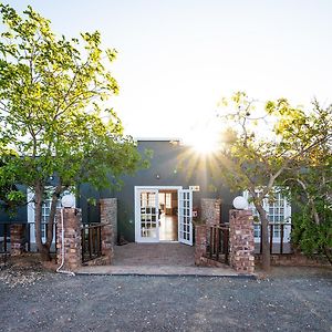 Le Petit Karoo Ranch Bed and Breakfast Oudtshoorn Exterior photo