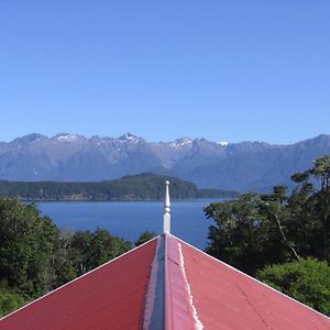 Murrells Grand View House Bed and Breakfast Manapouri Exterior photo