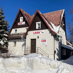 Horska Chata Lada Hotel Loučná pod Klínovcem Exterior photo