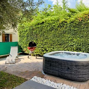 Casa Di Bianca Con Jacuzzi Privata Riscaldata Appartement Pedemonte Exterior photo