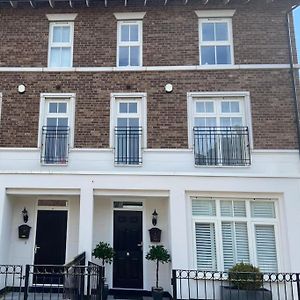 Beautiful Town House In The Heart Of Knutsford Villa Exterior photo