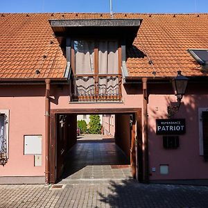 Dependance Patriot Trnava Hotel Exterior photo