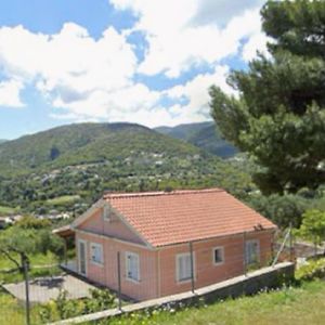 Under The Pine Tree Villa Divarata Exterior photo