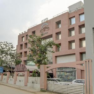 Collection O Cambay Sapphire Hotel Sarkhej Exterior photo